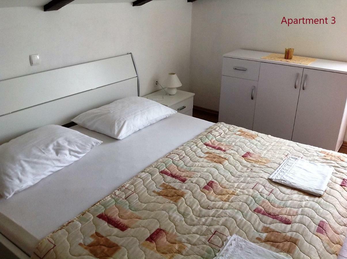 Apartment One Banjol Kültér fotó
